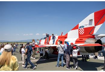 Air VG  (137).jpg